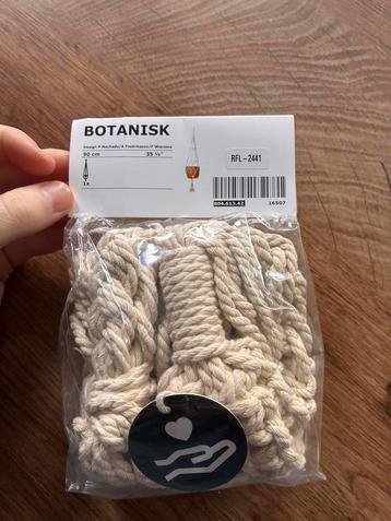 Plant netje beschikbaar voor biedingen