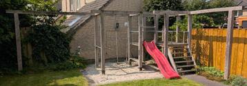 Douglas hout kinderspeeltoestel beschikbaar voor biedingen