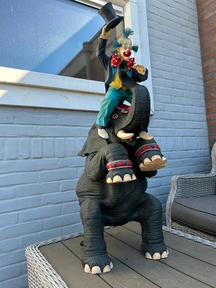 Clown op olifant., Verzamelen, Beelden en Beeldjes, Zo goed als nieuw, Dier, Ophalen