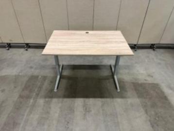 Aspa instelbaar bureau met knop en kabelgoot 120x80cm, 24st - afbeelding 1