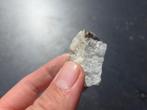 Magnesiet met Chalcopyriet, Ophalen of Verzenden, Mineraal
