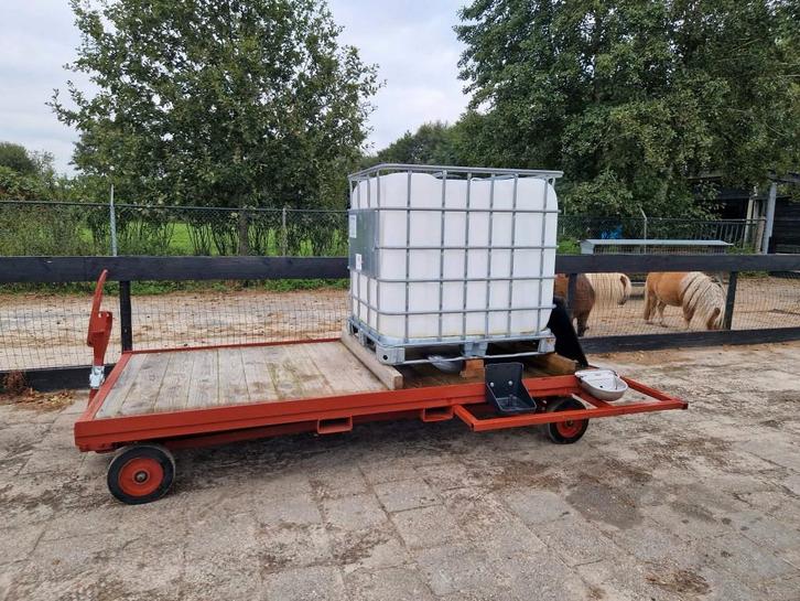 Waterwagen met drinkbakjes voor kleinvee, aanhanger waterbak, Dieren en Toebehoren, Dierenvoeding, Vee, Ophalen