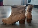 Bijna gratis ibizastyle beige leren laarsjes Bullboxer, Kleding | Dames, Schoenen, Beige, Lage of Enkellaarzen, Ophalen of Verzenden