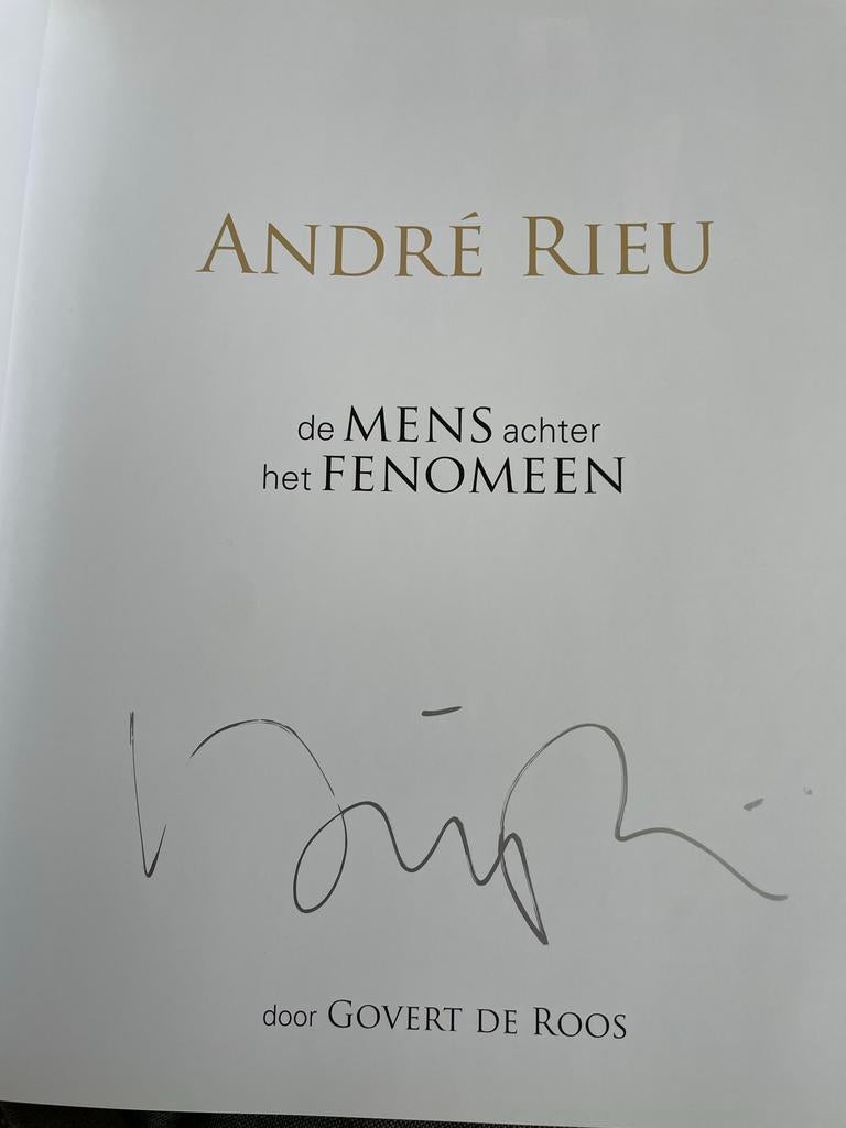 2 André Rieu boeken: 1 gesigneerd, 1 zonder handtekening, Ophalen of Verzenden, Nieuw, Algemeen