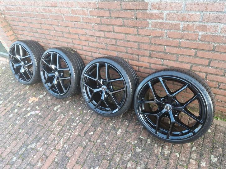 Borbet Velgen met Banden 5x100 VAG, Auto-onderdelen, Banden en Velgen, Banden en Velgen, Zomerbanden, 18 inch, 215 mm, Personenwagen