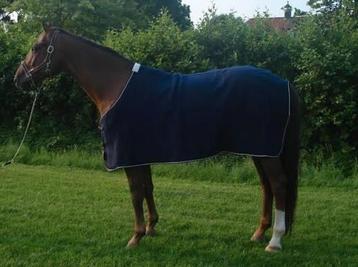 Nieuwe fleecedeken van HB 215 cm  beschikbaar voor biedingen