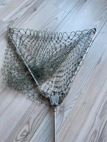 Pezon et Michel klapnet vintage utralight mooie staat beschikbaar voor biedingen