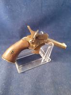 6mm flobert pistooltje appart model,antiek geen revolver., Antiek en Kunst, Ophalen of Verzenden