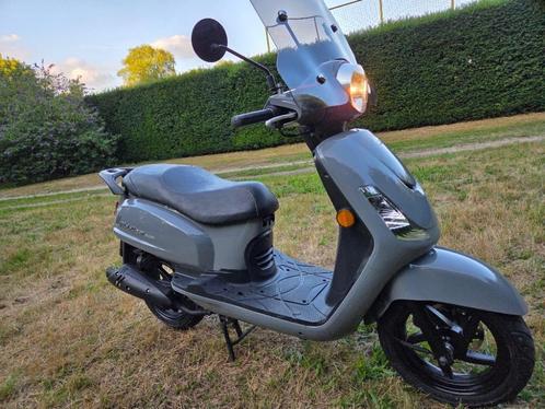 Sym fiddle 2 euro 4 snorscooter. 2021.    140000 km, Fietsen en Brommers, Snorfietsen en Snorscooters, Zo goed als nieuw, SYM
