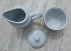 Royal Doulton Platinum Roomstel : Suikerpot en melkkan, Huis en Inrichting, Keuken | Servies, Nieuw, Ophalen of Verzenden, Bord(en)