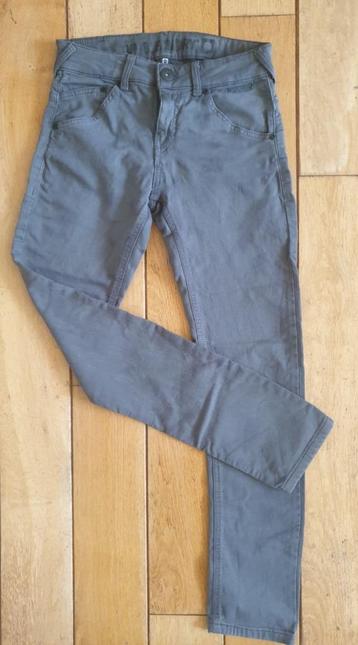 NIEUWE donkergrijze Jongensbroek:THUMBLE 'N DRY maat 152 beschikbaar voor biedingen