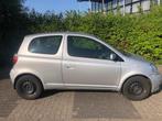 Toyota Yaris 1.3 16V Vvt-i 3DR 2004 Grijs, Voorwielaandrijving, 4 cilinders, 400 kg, Handgeschakeld