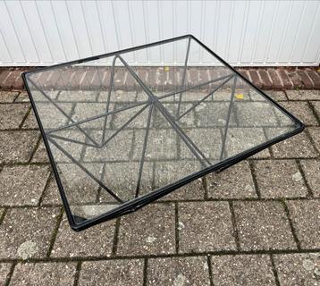 Alanda Stijl Salontafel 80x80 beschikbaar voor biedingen