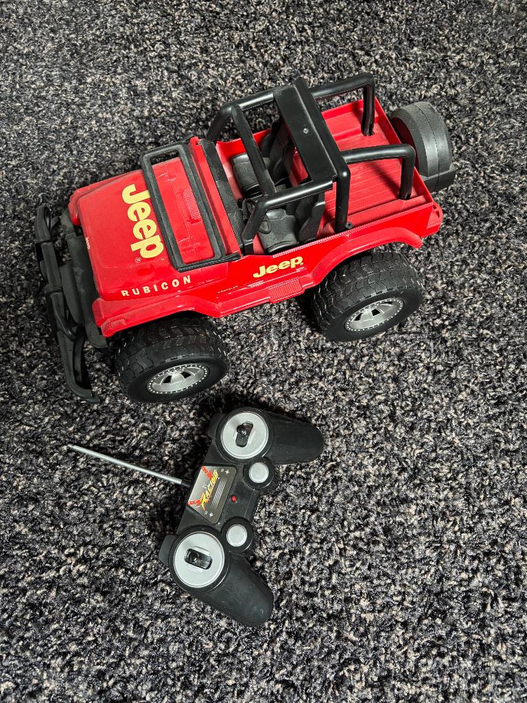 radiografische auto JEEP, Auto offroad, Zo goed als nieuw, Overige schalen, Overige typen