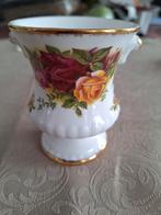 Royal Albert Old Country Rose Lepelvaasje - Nieuwstaat, Wit, Aardewerk of Porselein, Nieuw, Ophalen of Verzenden