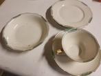 Vintage Heinrich Ivory Body Supreme Servies, Gebruikt, Ophalen of Verzenden, Overige stijlen, Kop(pen) en/of Schotel(s)