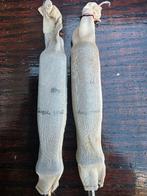 2 kruitzakjes van Duitse 2cm FLaK hulzen Duits Pulversäcke, Verzenden, Engeland, Hulzen of Bodemvondsten