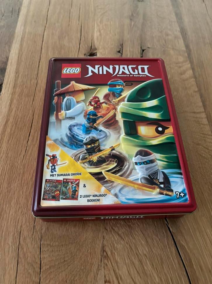 LEGO Ninjago box - boeken & figure, Kinderen en Baby's, Speelgoed | Duplo en Lego, Zo goed als nieuw, Lego, Complete set, Ophalen of Verzenden