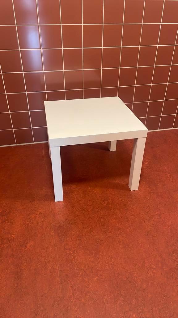 Ikea Lack Salontafeltje, Huis en Inrichting, Tafels | Bijzettafels, Gebruikt, Vierkant, 45 tot 60 cm, Ophalen