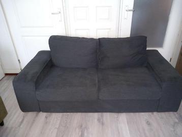 Te koop; Nog nette 2-zits Antraciet Bank.