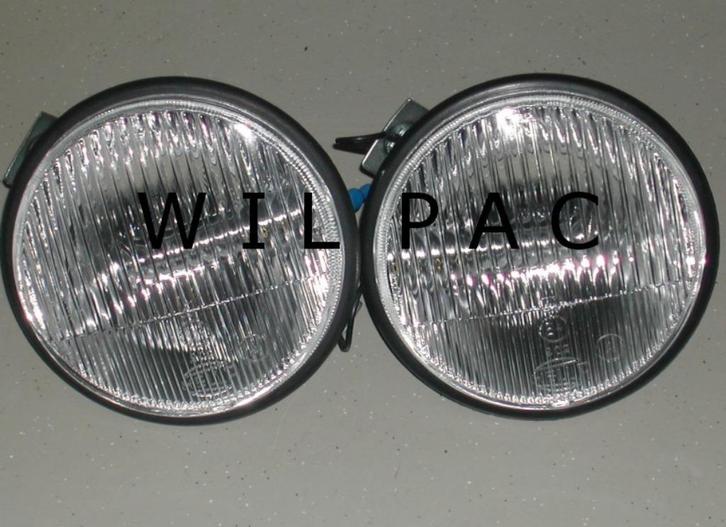 Volvo 164 nieuwe Hella mistlamp set part. 281350 + 281351, Auto diversen, Auto-accessoires, Nieuw, Ophalen of Verzenden