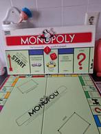 Tweedehands Monopoly van Parker, Hobby en Vrije tijd, Gezelschapsspellen | Bordspellen, Vijf spelers of meer, Ophalen, Zo goed als nieuw