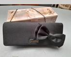 Satijnen clutch met strik van addy van de krommenacker, Sieraden, Tassen en Uiterlijk, Tassen | Damestassen, Ophalen of Verzenden