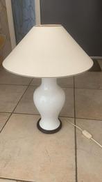 Mooie lamp met zware porseleinen voet, Huis en Inrichting, Lampen | Tafellampen, Ophalen of Verzenden, Gebruikt, Minder dan 50 cm