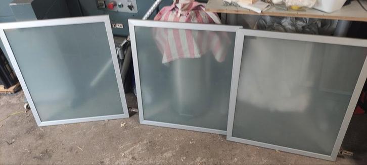 Zgan: Ikea Avsik deuren frosted glass faktum, Huis en Inrichting, Keuken | Keukenelementen, Zo goed als nieuw, Minder dan 100 cm