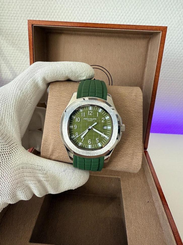 Patek Phillipe Aquanaut Green 40MM, Sieraden, Tassen en Uiterlijk, Horloges | Antiek, Polshorloge, Overige merken, Staal, 1960 of later