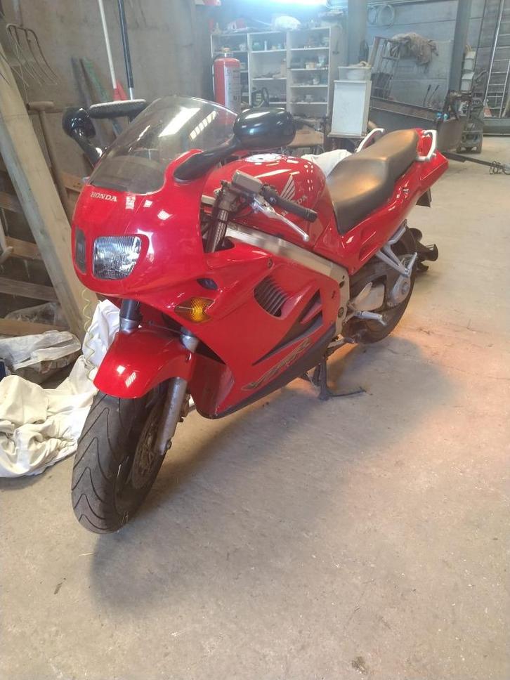 verkocht !!!!, Motoren, Motoren | Honda, Particulier, Toermotor, meer dan 35 kW, 4 cilinders, Motorrijbewijs A, Ophalen