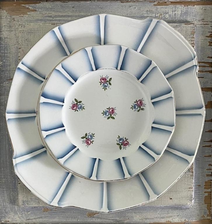 Digoin Sarreguemines gebaksbord met 6 gebaksbordjes, Antiek en Kunst, Antiek | Servies los, Ophalen of Verzenden