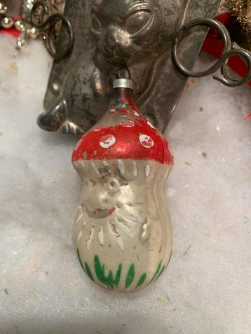 #kerst kerstbal paddenstoel gezicht beschikbaar voor biedingen