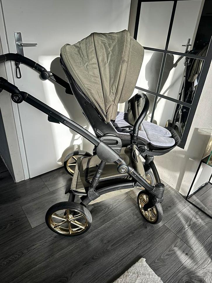 Junama kinderwagen in zeer goede staat !, Kinderen en Baby's, Kinderwagens en Combinaties, Zo goed als nieuw, Overige merken, Ophalen of Verzenden