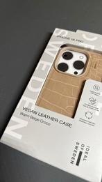 iDeal of Sweden Vegan Leather Case Beige Croco iPhone 16 Pro, Nieuw, Hoesje of Tasje, Ophalen of Verzenden, Ideal of sweden