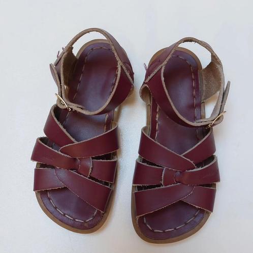 Salt water sandals maat 10, Kinderen en Baby's, Kinderkleding | Schoenen en Sokken, Ophalen of Verzenden