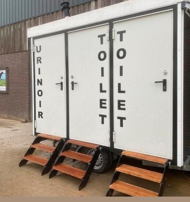 Feestje huur toilet voorziening., Hobby en Vrije tijd, Feestartikelen, Nieuw, Ophalen of Verzenden