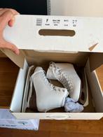 Size 38 figure skates, Sport en Fitness, Schaatsen, Ophalen, Zo goed als nieuw, IJshockeyschaatsen