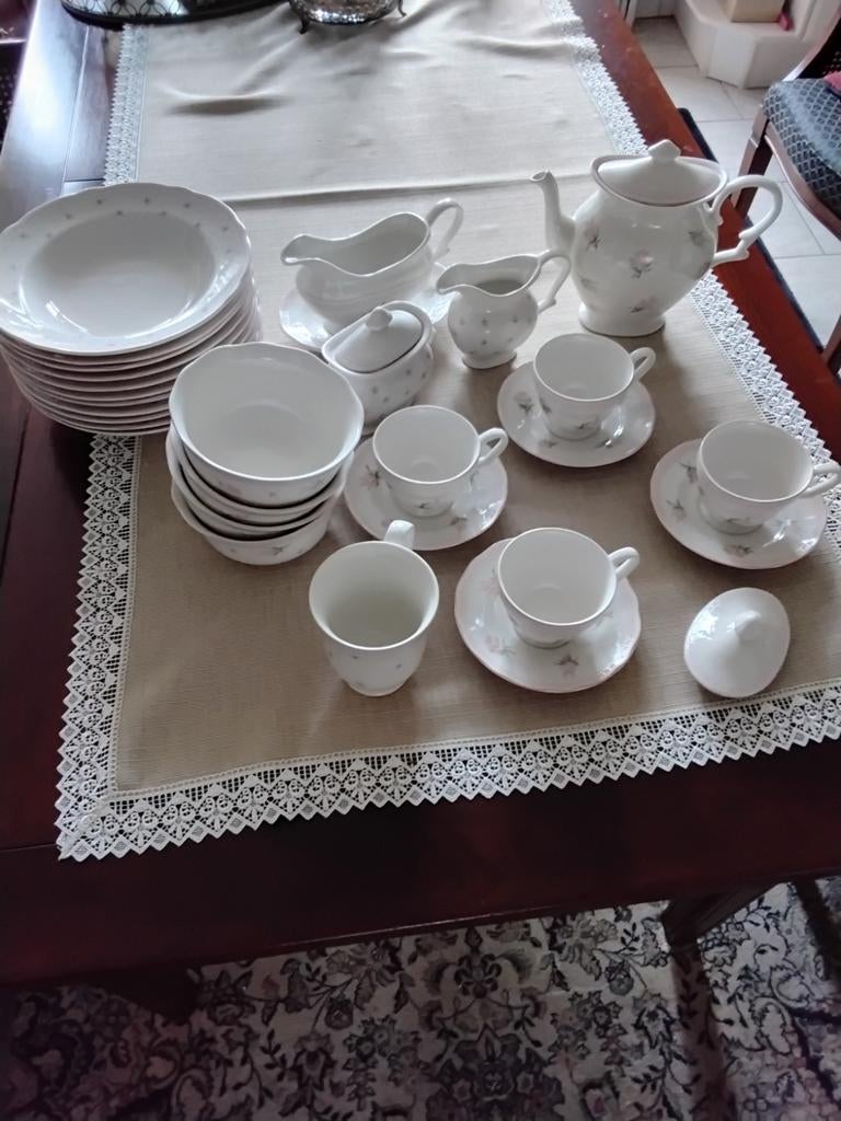 Cambridge servies delen., Ophalen of Verzenden, Zo goed als nieuw, Overige stijlen, Kop(pen) en/of Schotel(s)