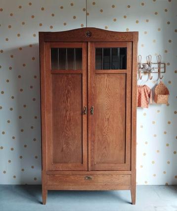 Prachtige vintage kledingkast / eikenhout / hang - leg beschikbaar voor biedingen