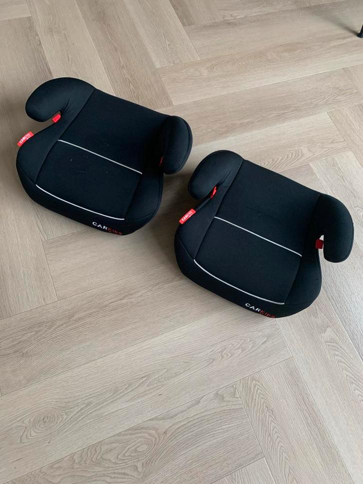 2x Carkids Autostoeltjes 15-36kg, zitverhoger, Kinderen en Baby's, Autostoeltjes, Gebruikt, Overige merken, 15 t/m 36 kg, Autogordel