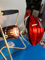 Vinrage rode lamp, Ophalen, Persoonlijke verzorging