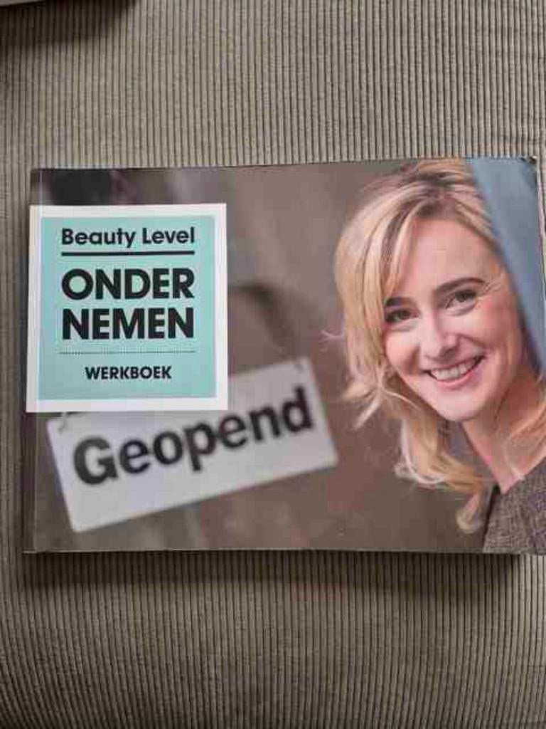 Beauty Level Ondernemen Werkboek - Zo Goed Als Nieuw, Boeken, Ophalen of Verzenden, Zo goed als nieuw, Beauty Level