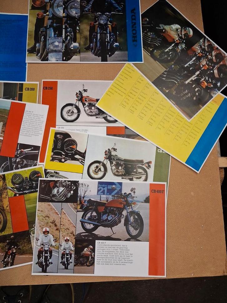 Honda Motorfiets folder 1976- Diverse Modellen, Boeken, Motoren, Gelezen, Ophalen of Verzenden