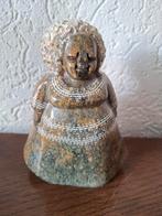 Stenen beeldje van Afrikaanse vrouw, Antiek en Kunst, Kunst | Beelden en Houtsnijwerken, Ophalen of Verzenden