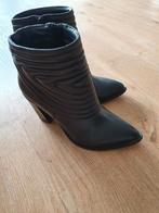 Zwarte korte laarsjes maat 39, Zwart, Lage of Enkellaarzen, Ophalen of Verzenden, Onbekend