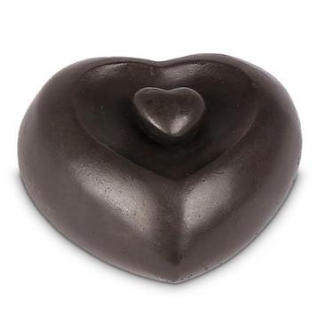 Div. Urnen / Mini urnen / Sporturnen / Gedenkbeelden beschikbaar voor biedingen