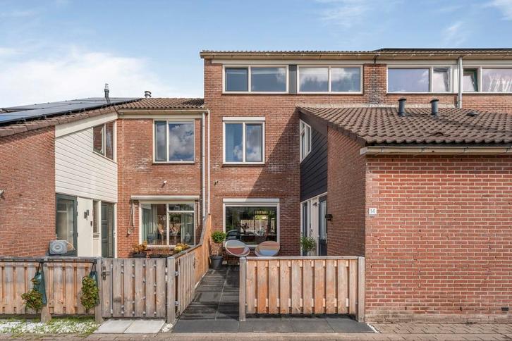 Instapklare Gerenoveerd Ruime Tussenwoning in Heerhugowaard, Huizen en Kamers, Huizen te koop, Noord-Holland, tot 200 m², Tussenwoning