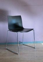 Mooie set van 5 Arper Catifa 46 designstoelen (regio Ede), Ophalen, Kunststof, Gebruikt, Bruin