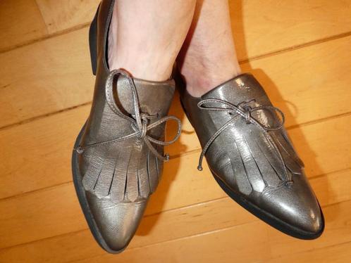 Eqüitare dames Oxford schoenen maat 40 grijs lakleer franjes, Kleding | Dames, Schoenen, Zo goed als nieuw, Instappers, Grijs